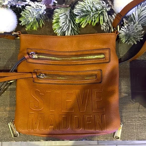 Steve Madden Brown Crossbody Bag with Leather Material and Minimalist Design - Picture 1 of 7